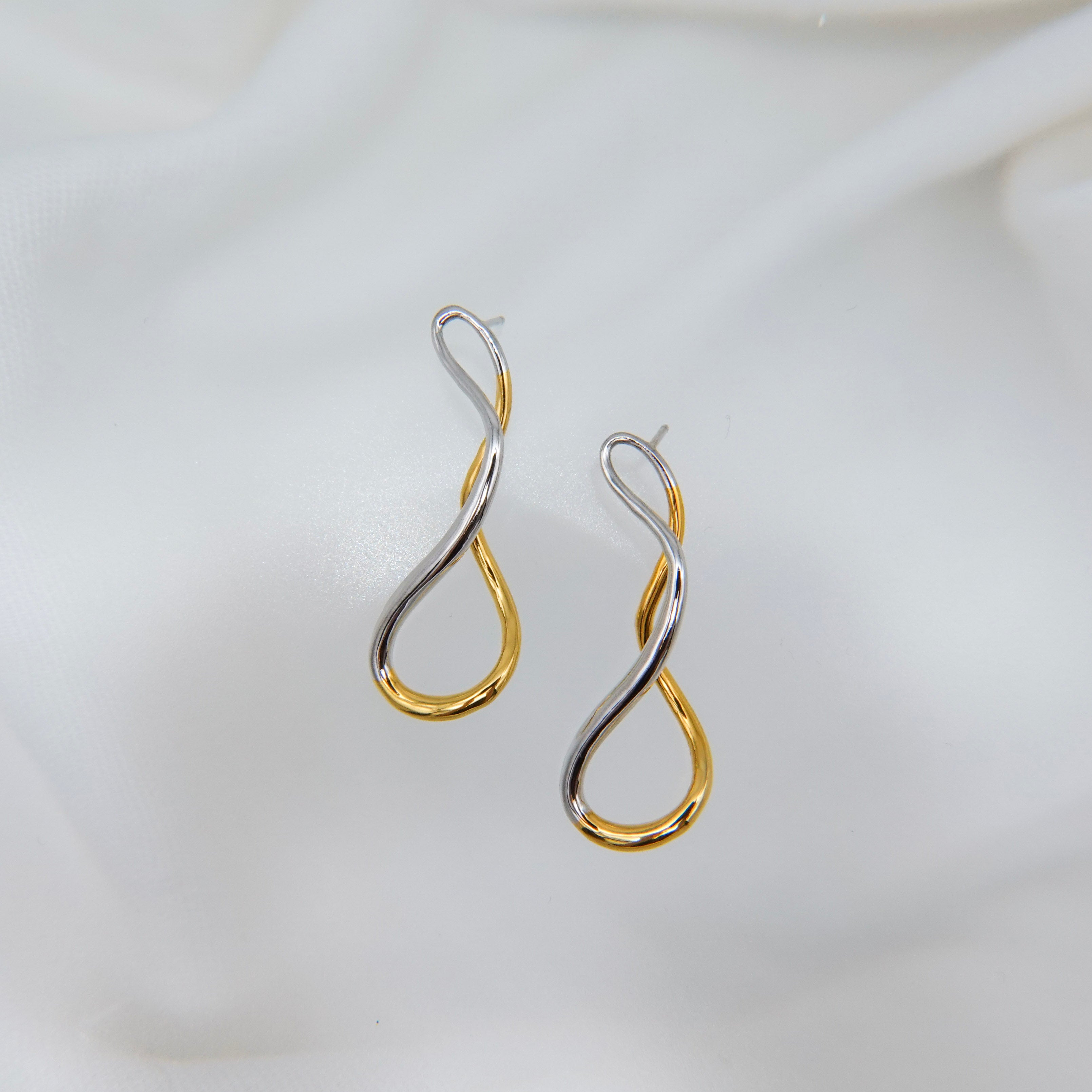 Meld Pierced Earrings K18YG&Rhodium-coat – unigem