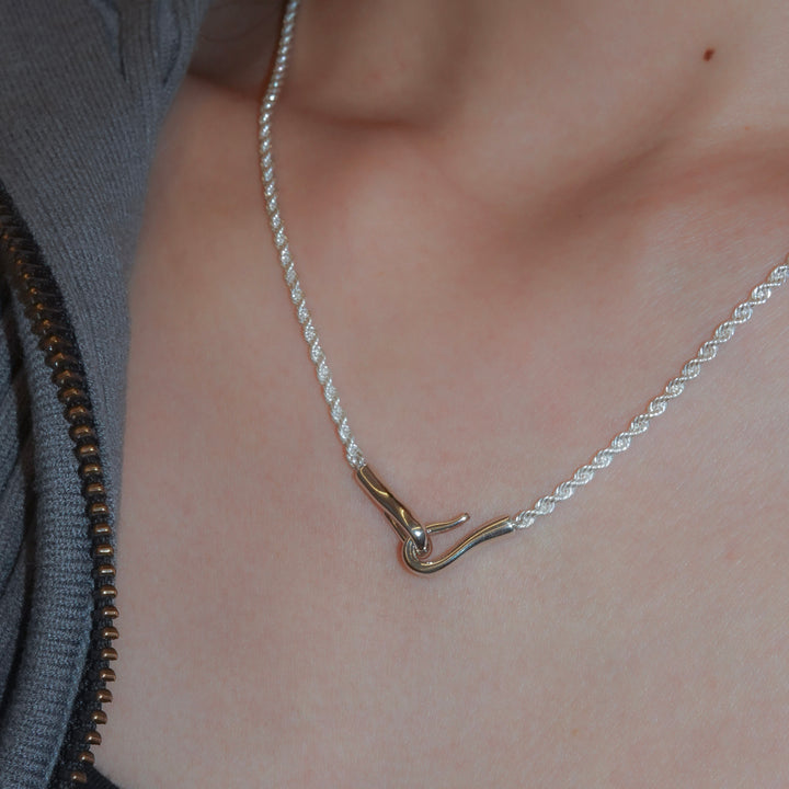 "Warp" chain necklace
