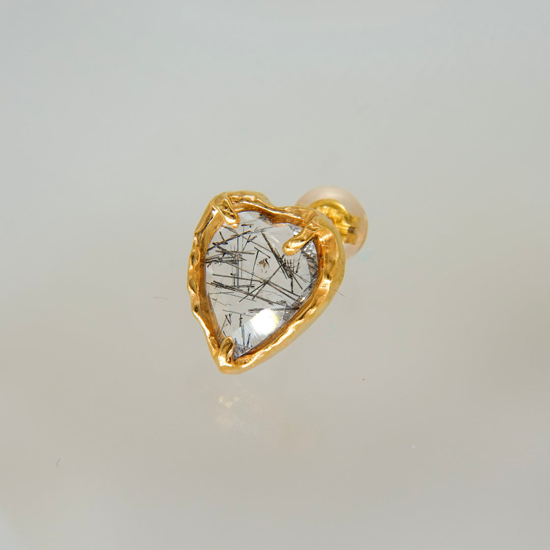 ラヴァハートルチルクオーツピアス(一点もの)