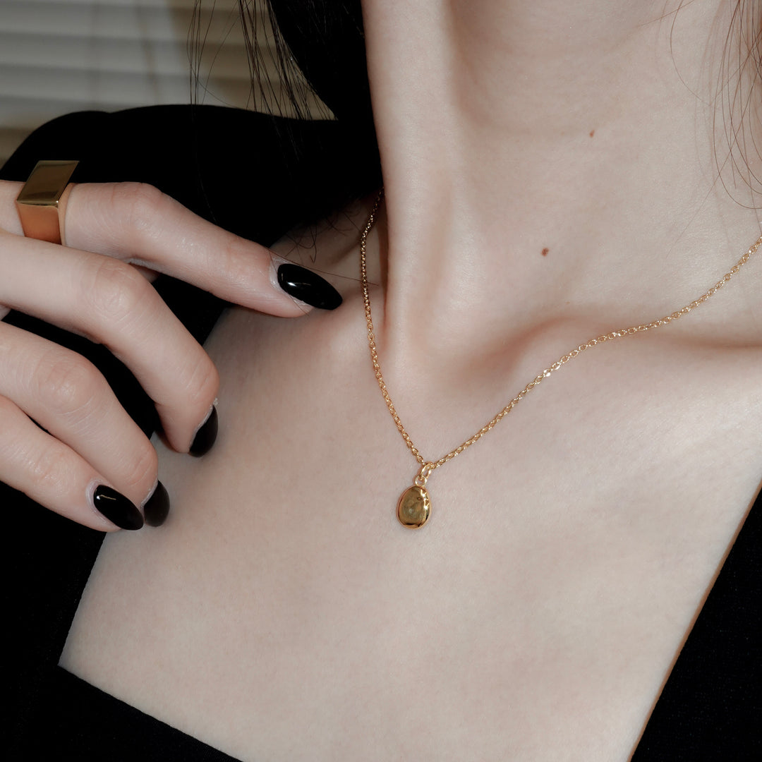 "Bean" charm necklace (GOLD)
