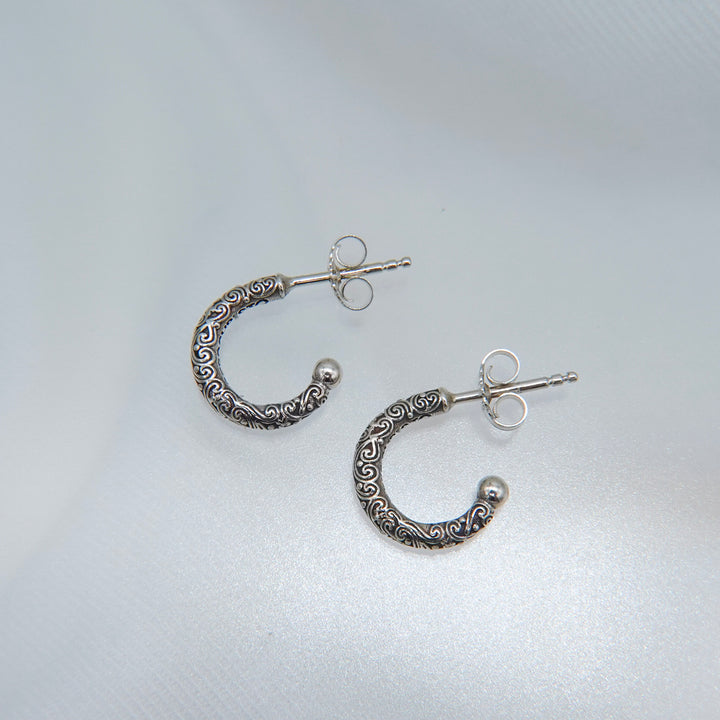 Mini hoop Earrings