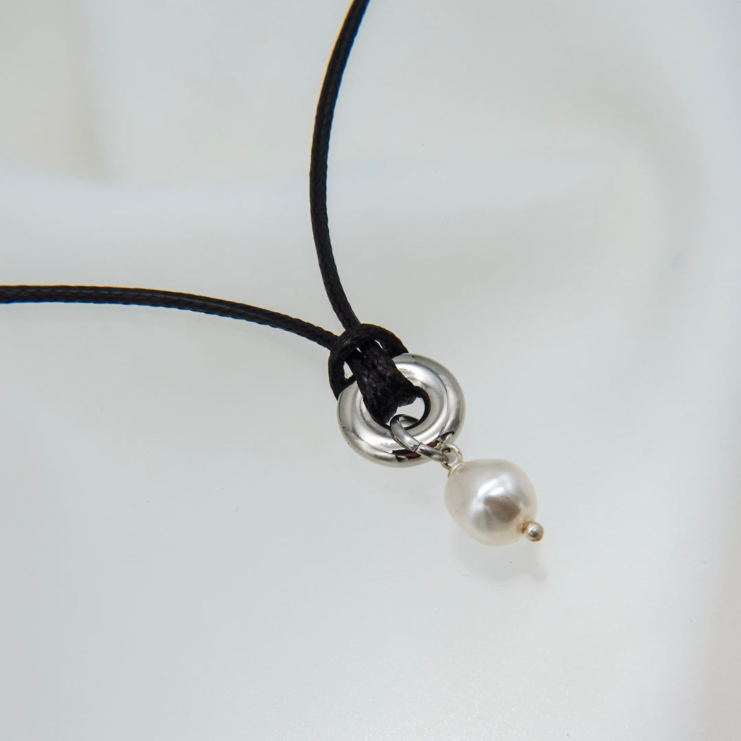 ETHAN PEARL CHOKER