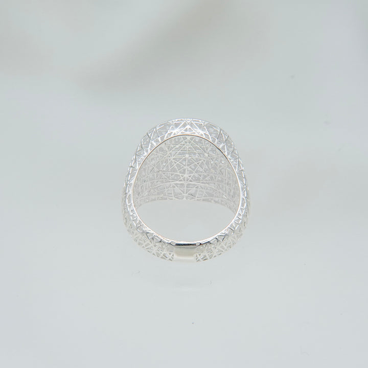 irregularly intersecting mesh ring [Tōkan1]