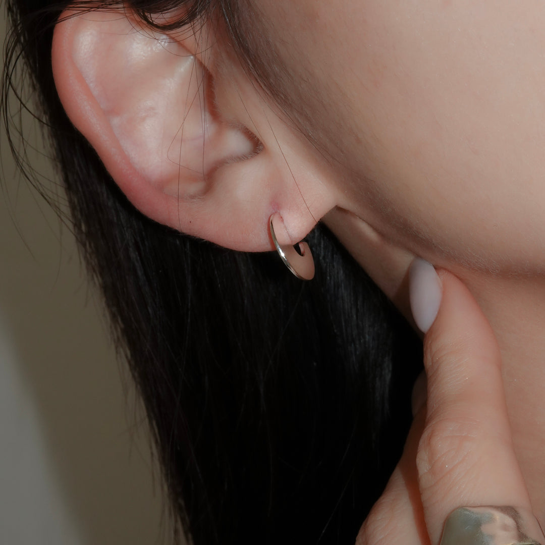 DISC pierced earring