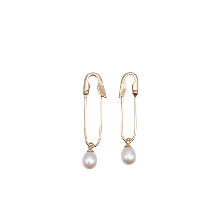 PEARLS SAFETY PIN EARRINGS