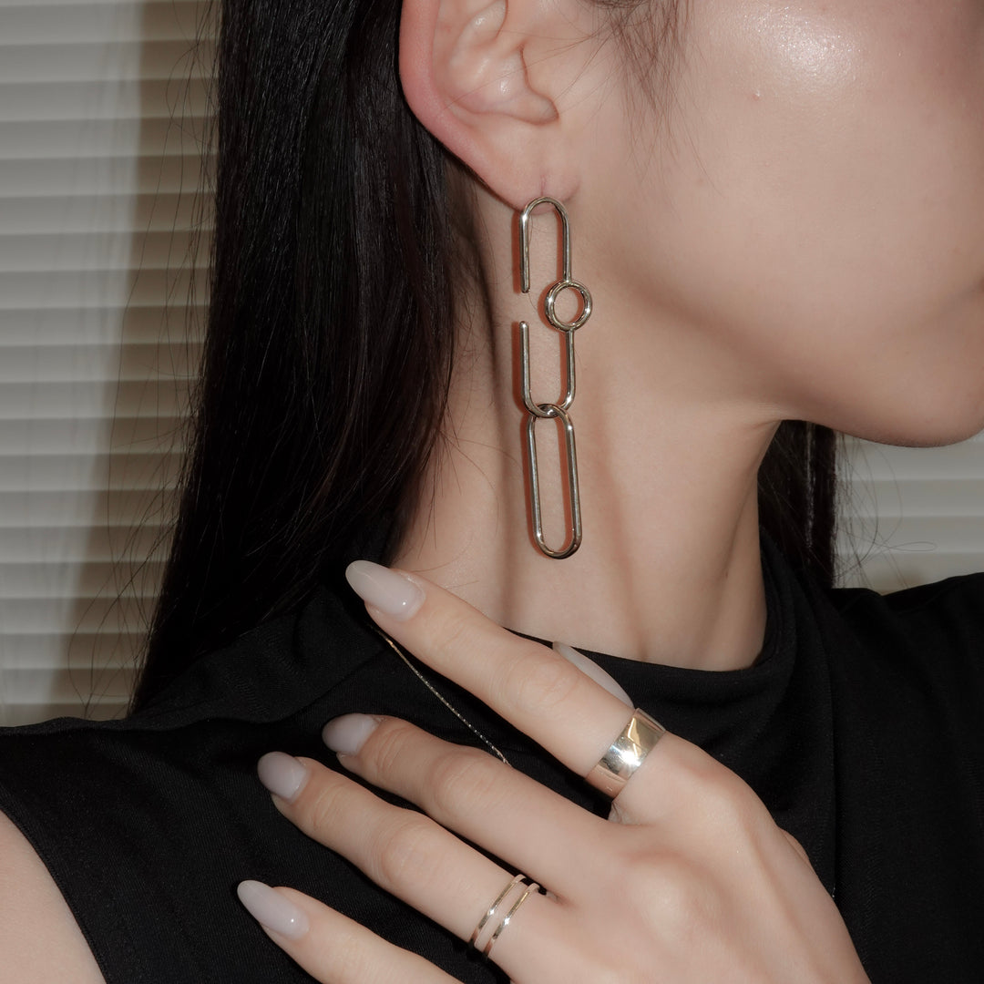 Ellips Loop Pierced Earrings_Rhodium coat