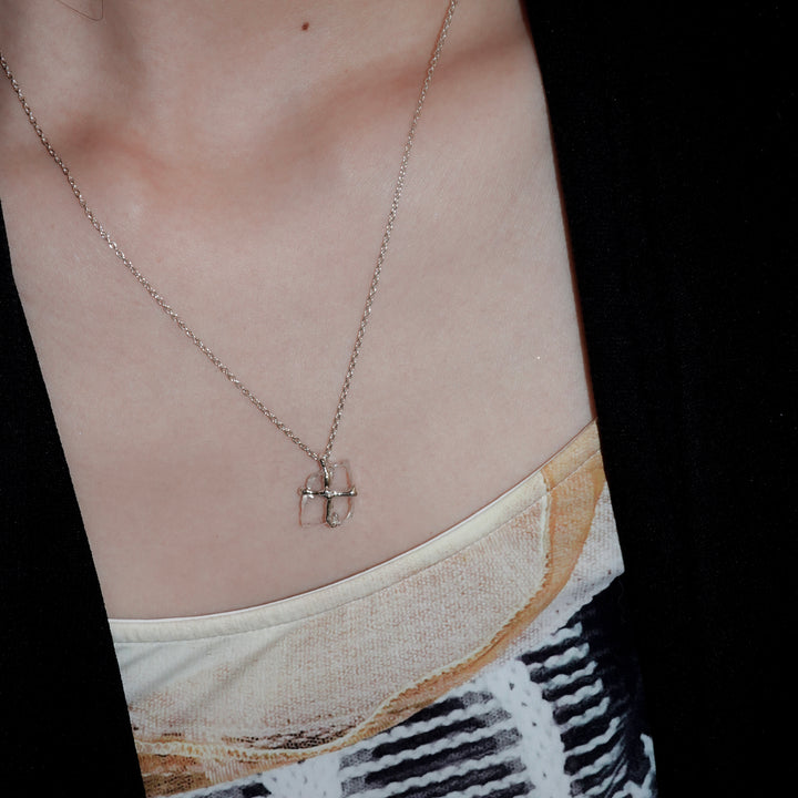 クロスネックレス