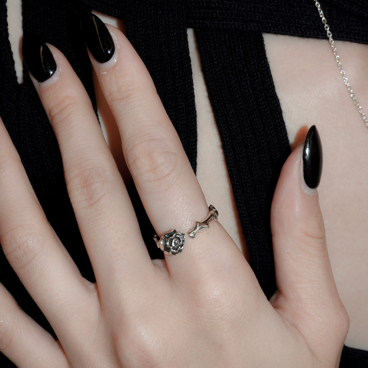 "Rose" ring