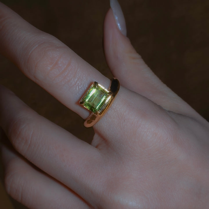 On the edge ring- Peridot