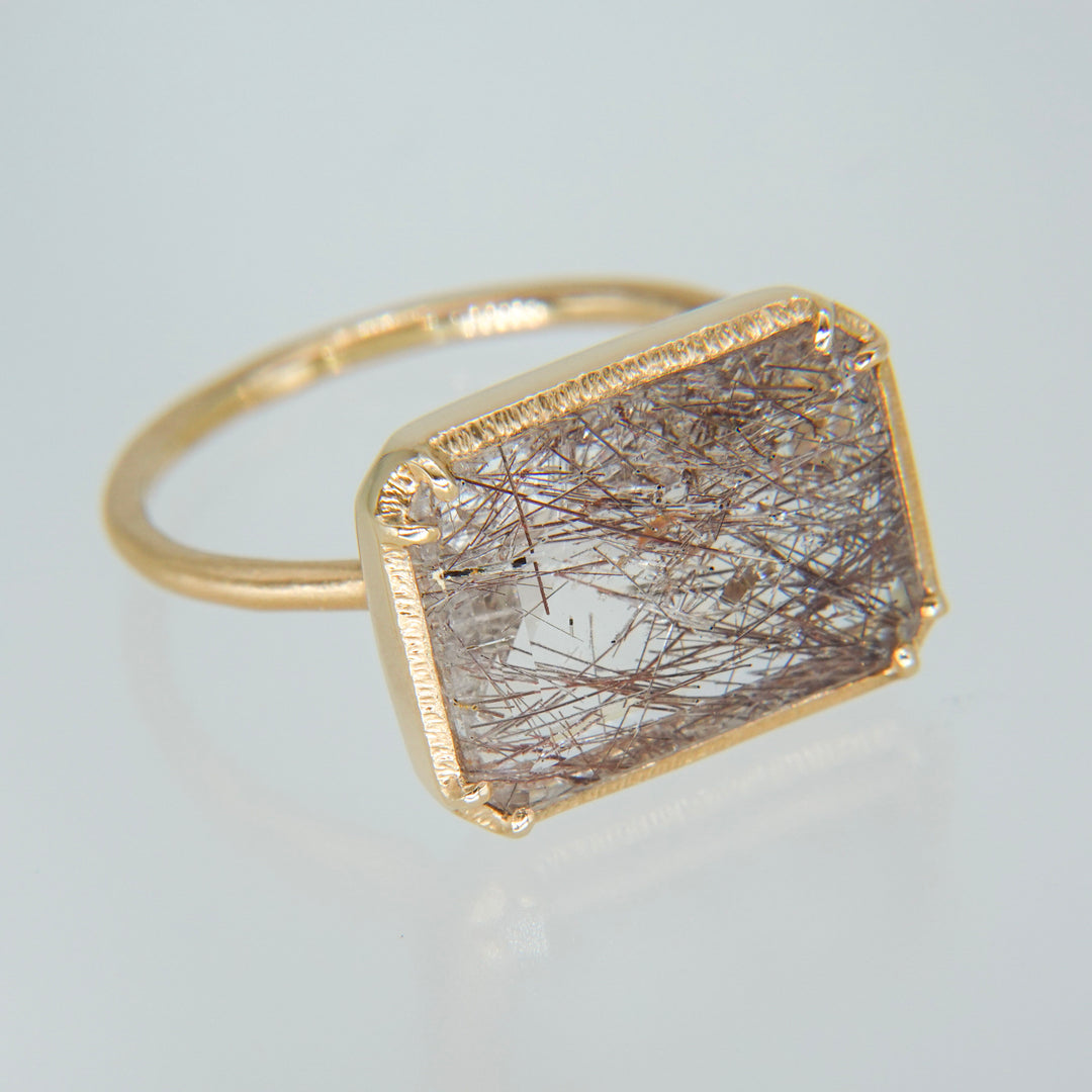 1884_Red Rutilated in Quartz