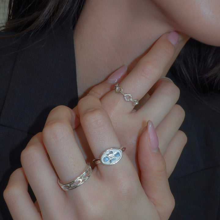 signet flower ring
