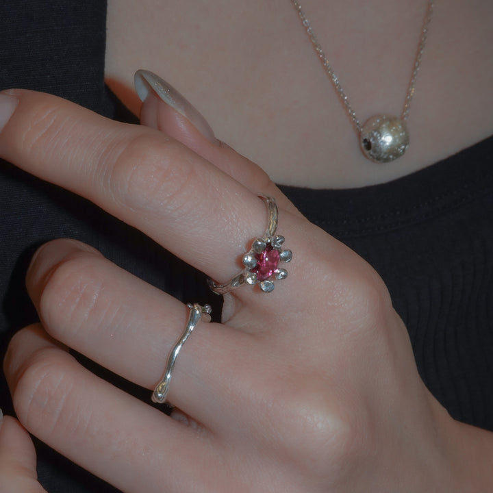 Rhodolite Garnet HANA Ring
