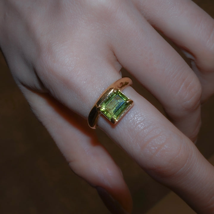 On the edge ring- Peridot