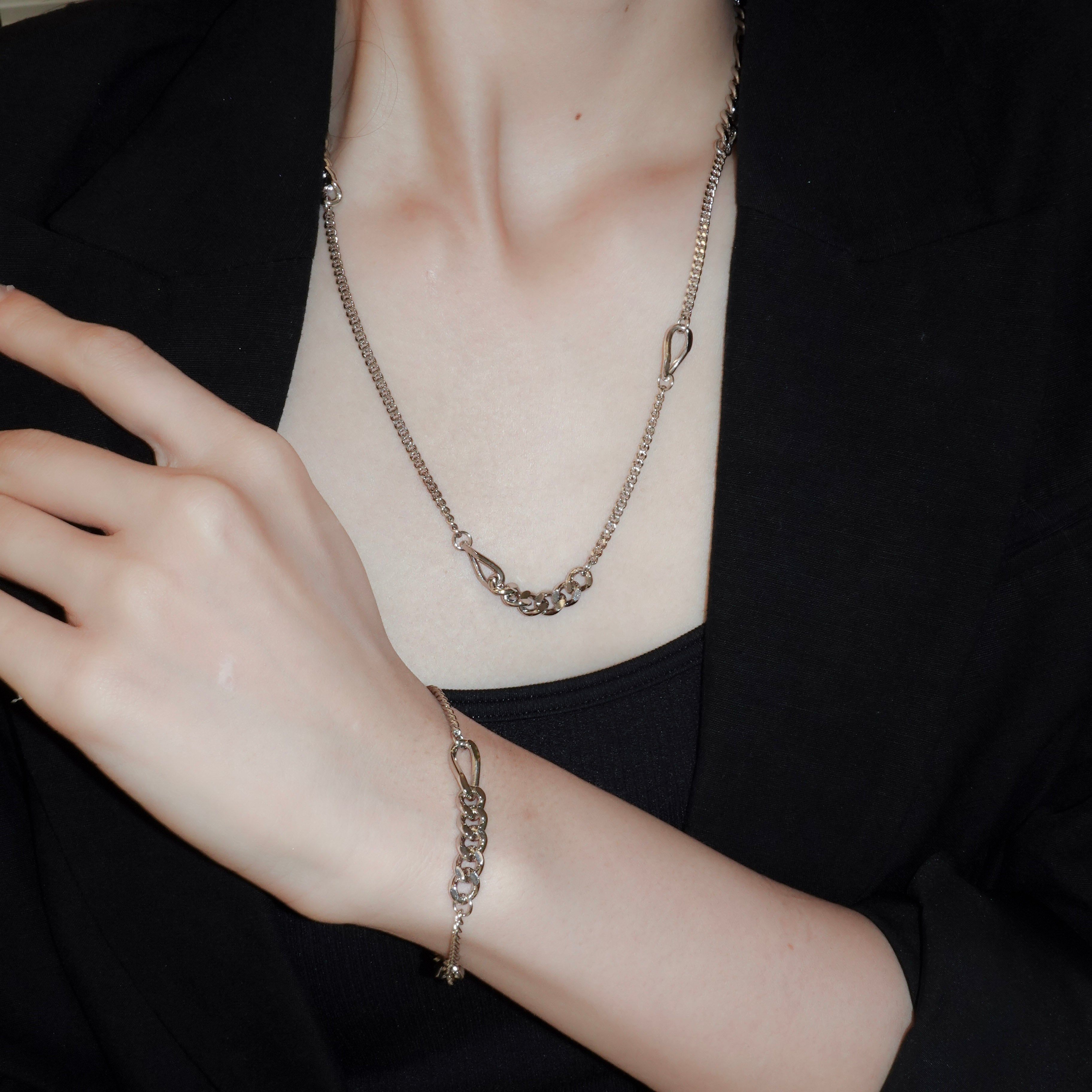 TIKO SILVER NECKLACE – unigem