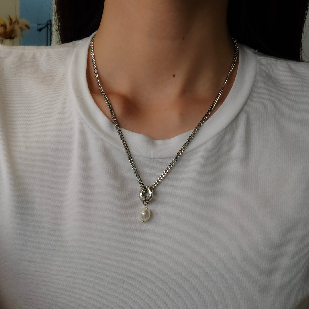 ETHAN PEARL NECKLACE