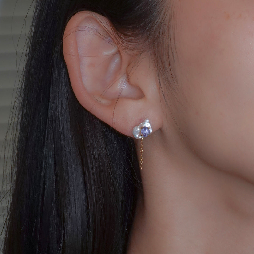 Katamimi pierced 54