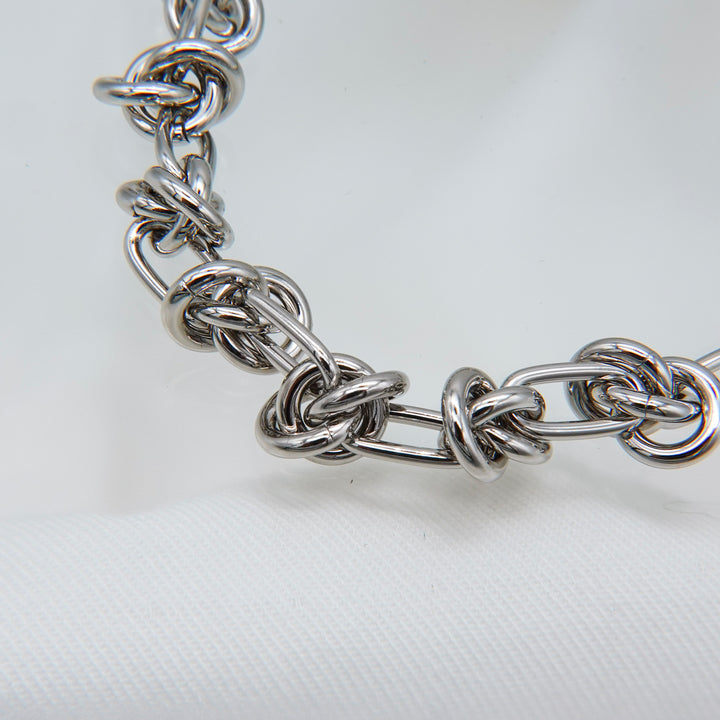 DARIA SILVER NECKLACE