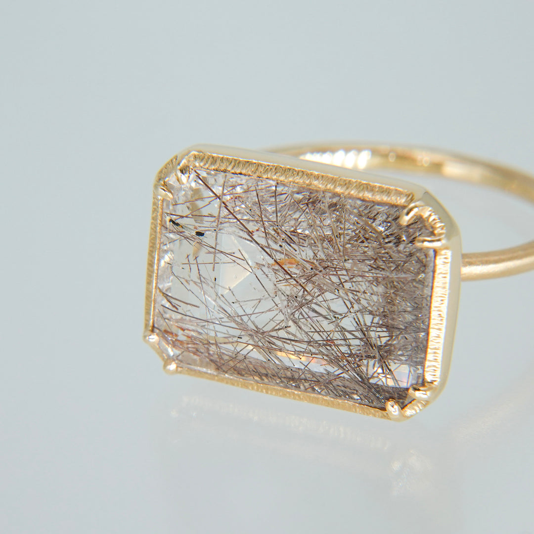 1884_Red Rutilated in Quartz