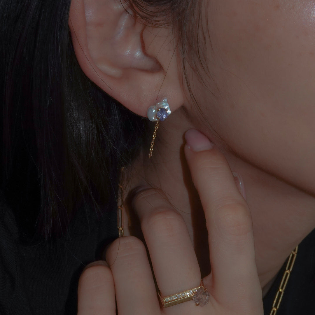 Katamimi pierced 54