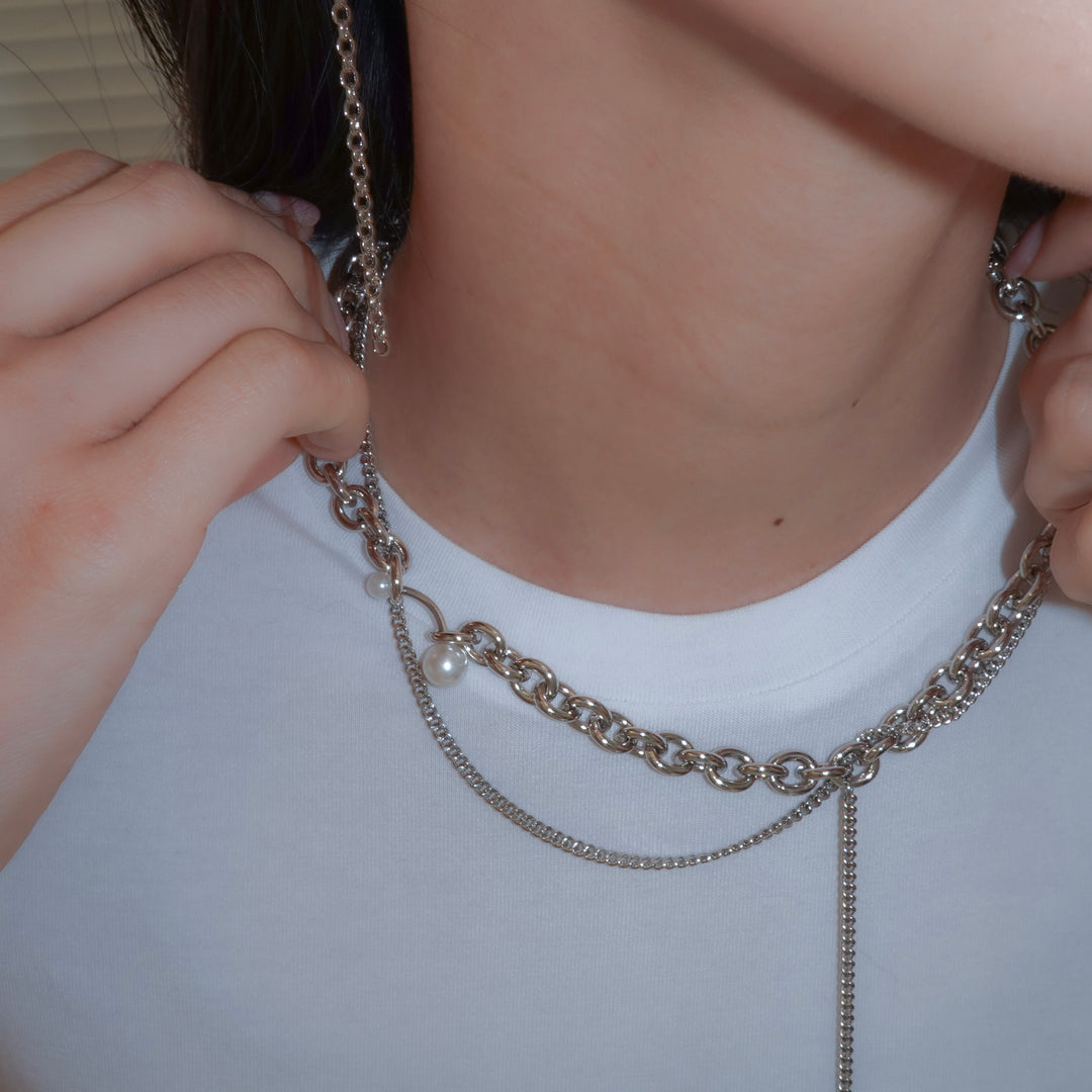 CHASE NECKLACE