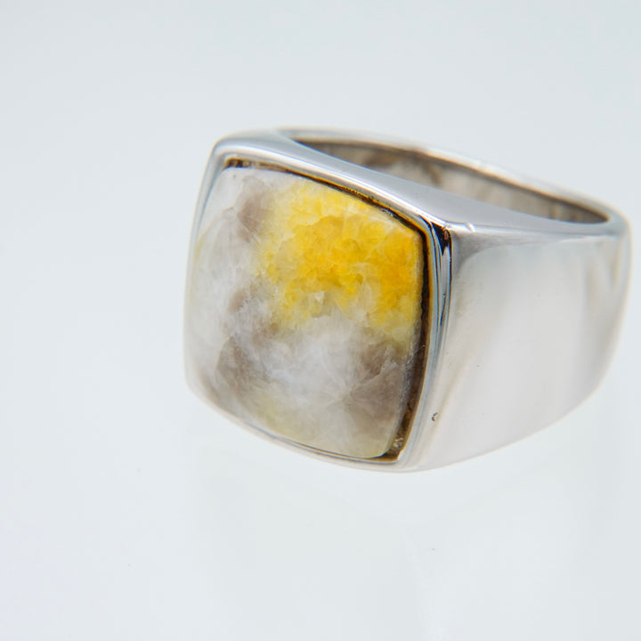 Bumble bee Signet Ring