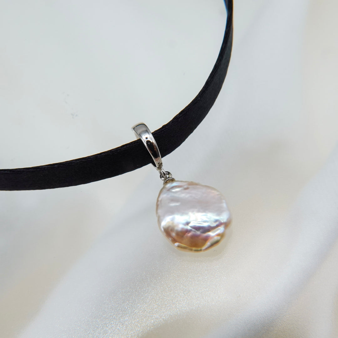 NOIR SINGLE PEARL CHOKER NECKLACE (Silver)