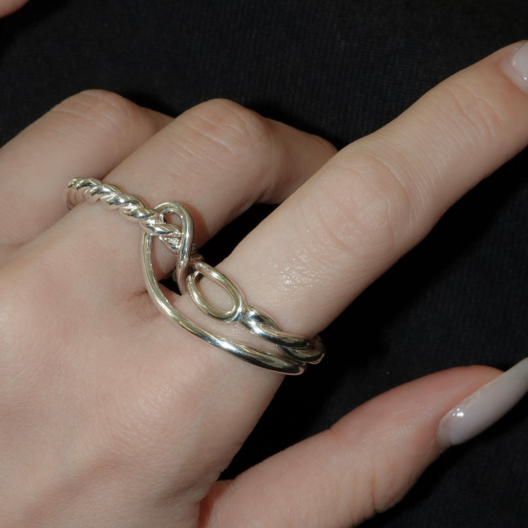 Selene 00:12 Dual Rotation（二重のまわり）