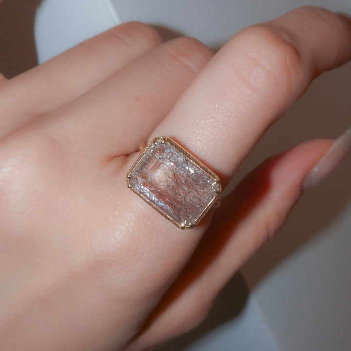 1884_Red Rutilated in Quartz