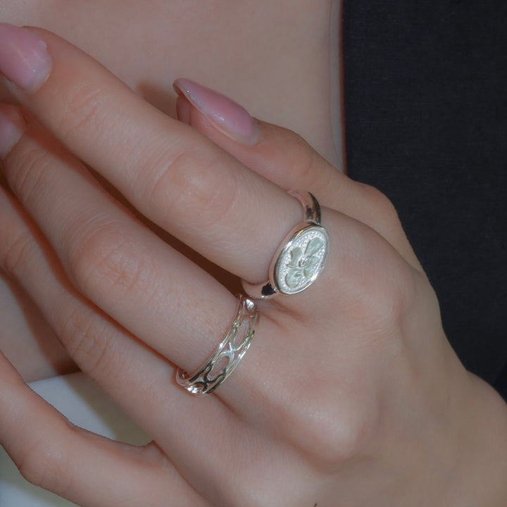 class ring-02