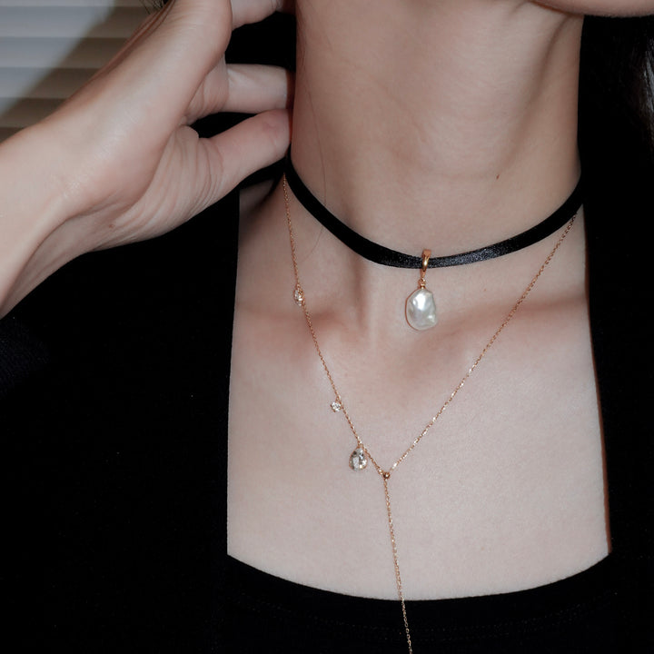 NOIR SINGLE PEARL CHOKER NECKLACE (Gold)