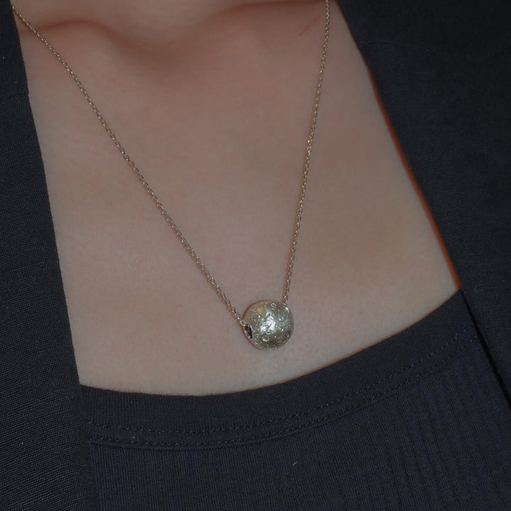 8 PLANETS Necklace (PLAIN)
