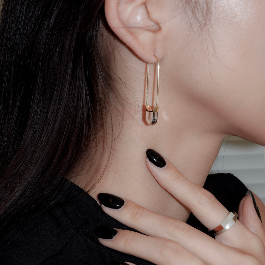 Drop Quartz Pierced Earring Oval