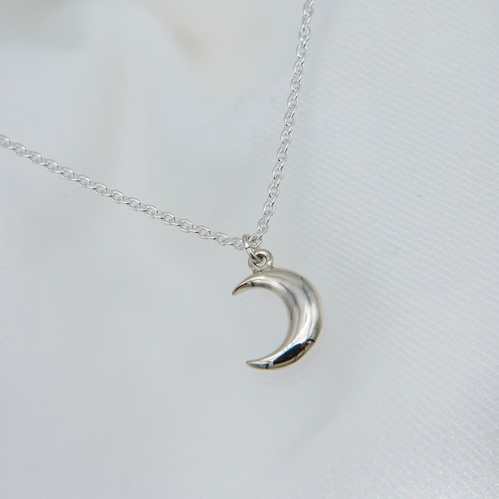 "Moon" charm necklace (SILVER)