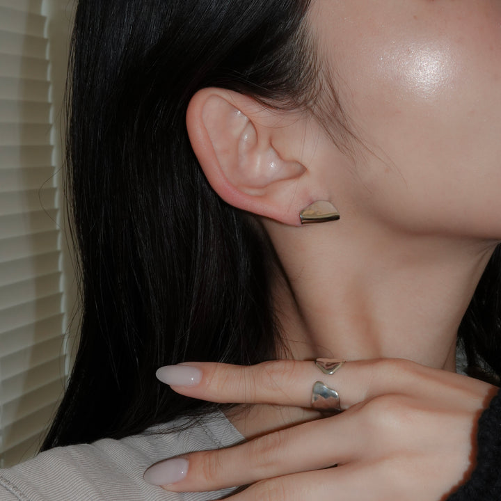 Fragment M pierced earring