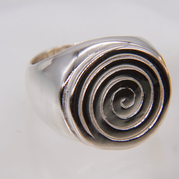 spiral signet ring