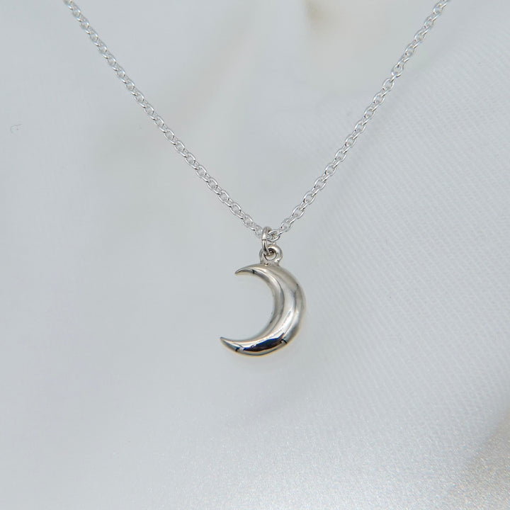 "Moon" charm necklace (SILVER)