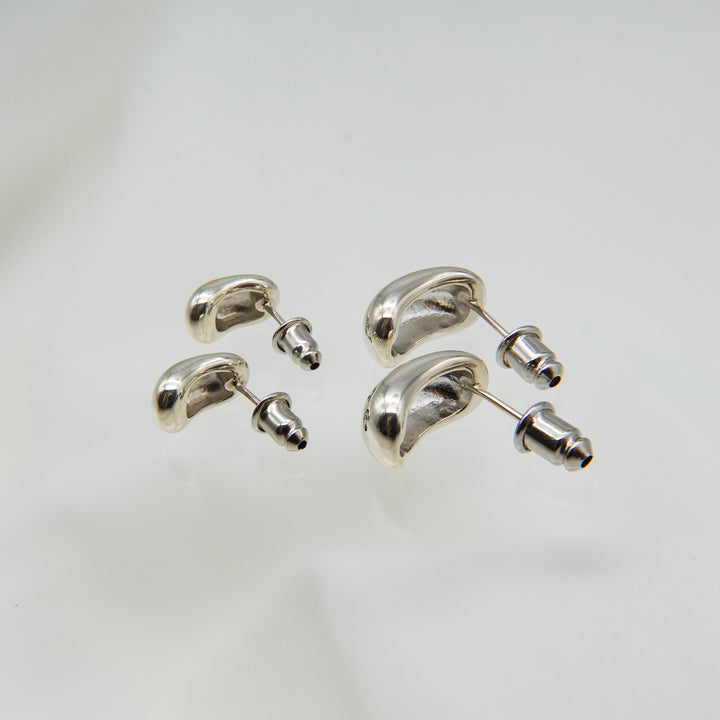 Distortion pierced earring