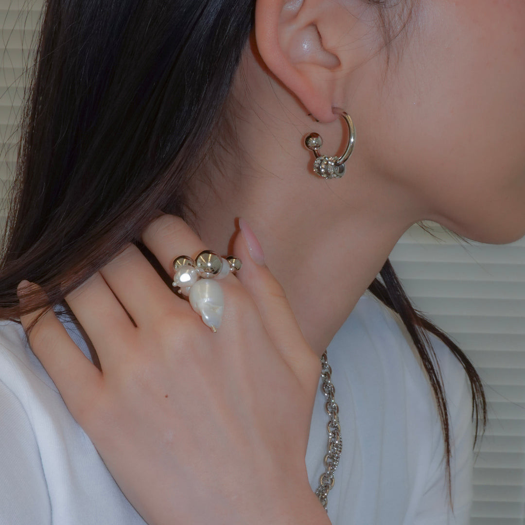 MOLLY EARRINGS