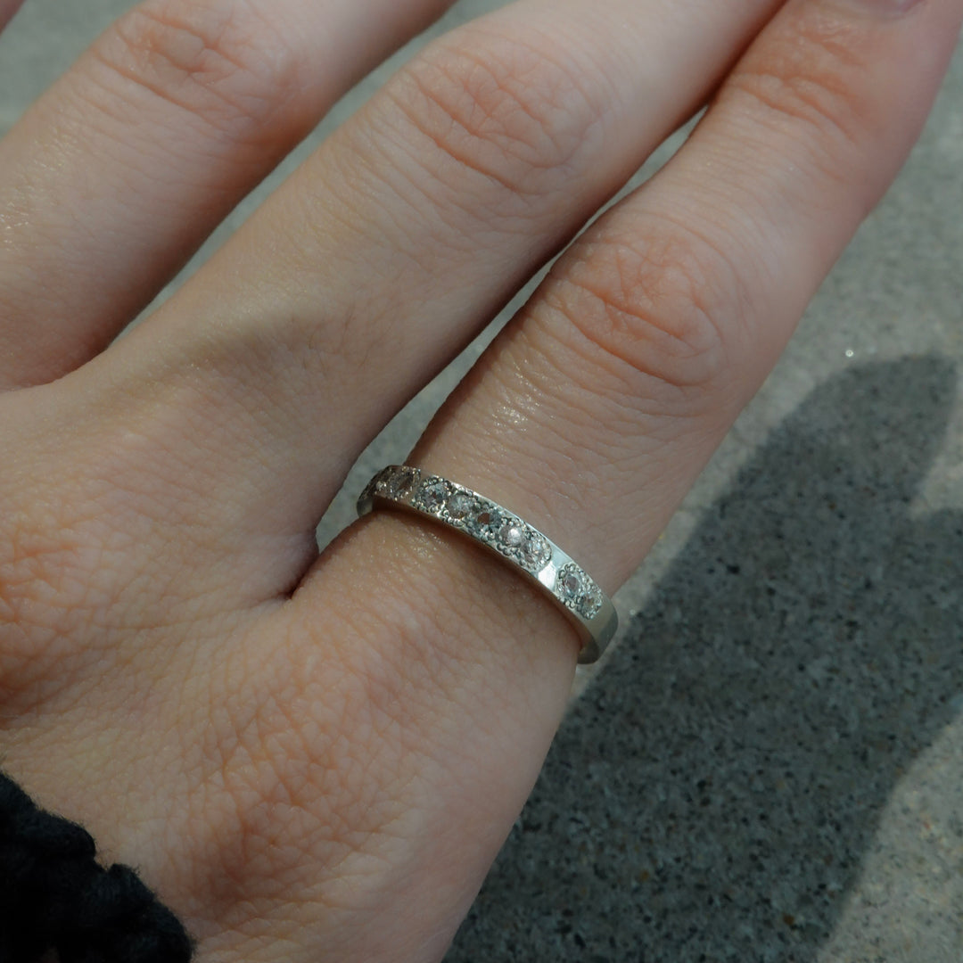Tsuku Ring (White)