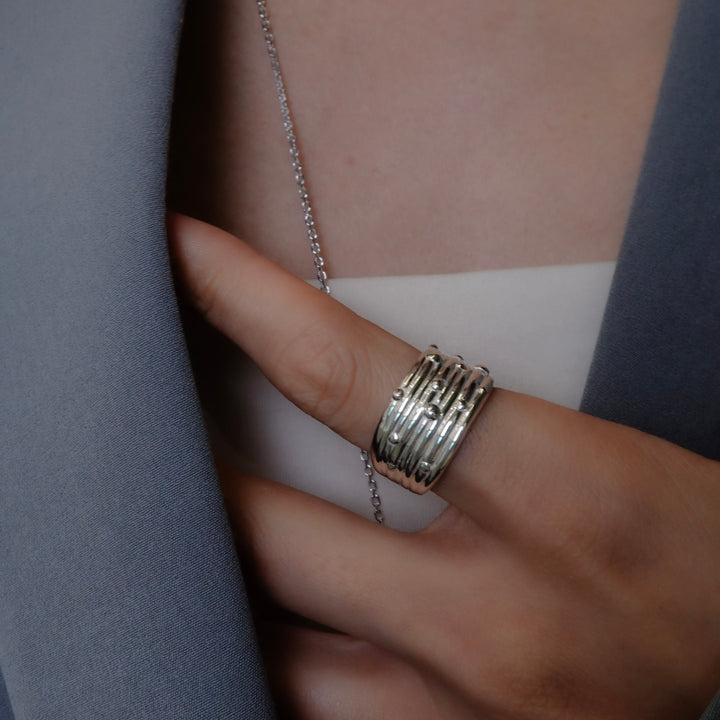 Lay ring
