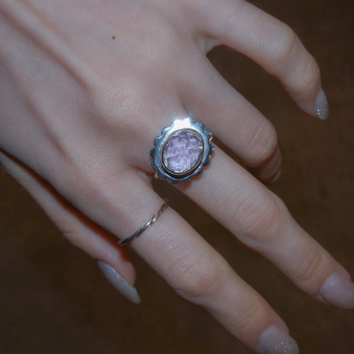 Flat flower ring- Rutile quartz x Tourmaline