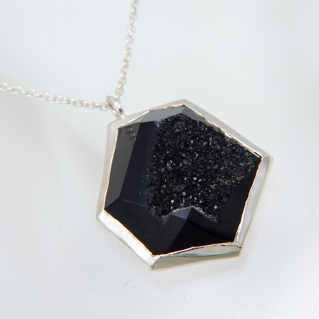 2025_onyx (agate)