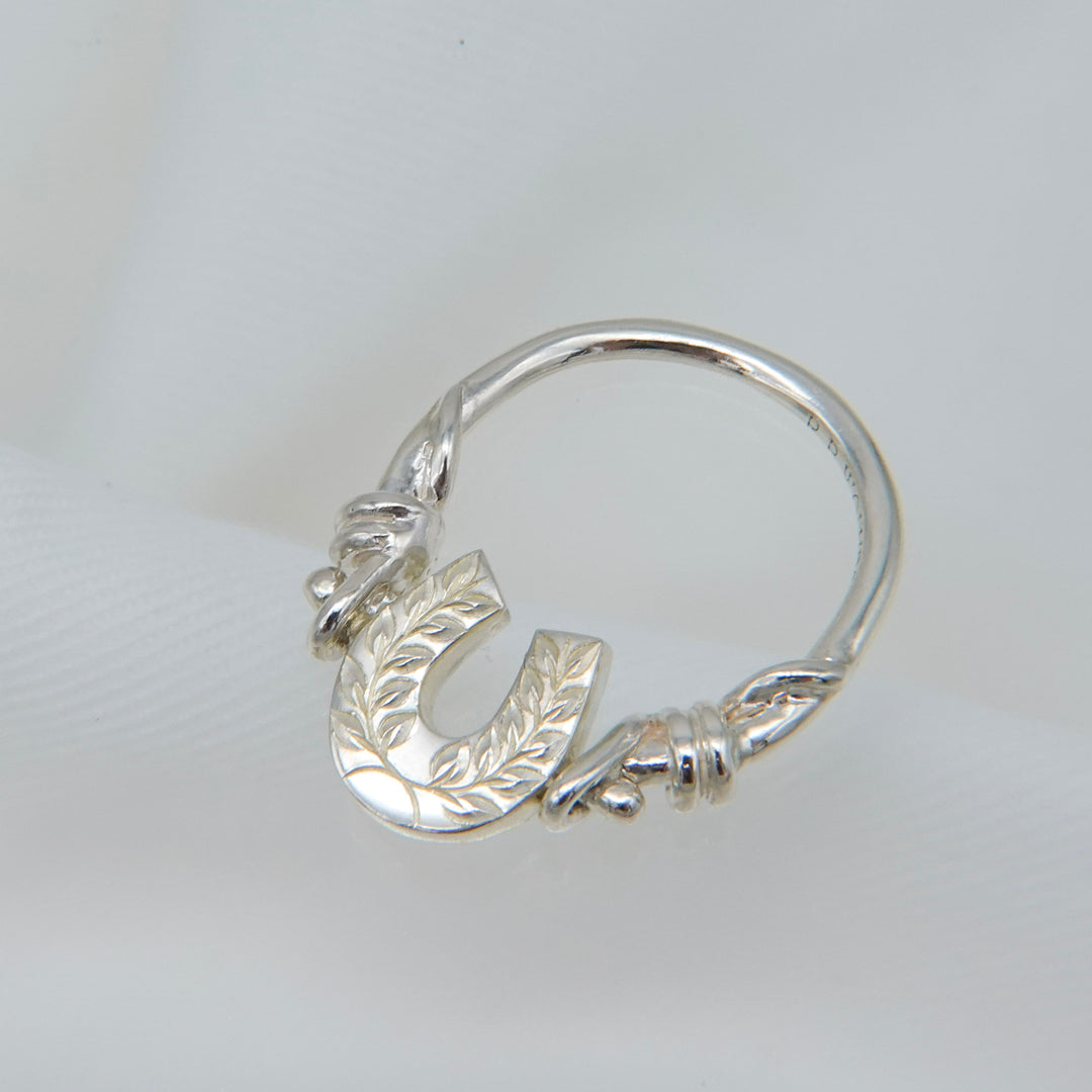 Engraved horseshoe double side ring- Emerald