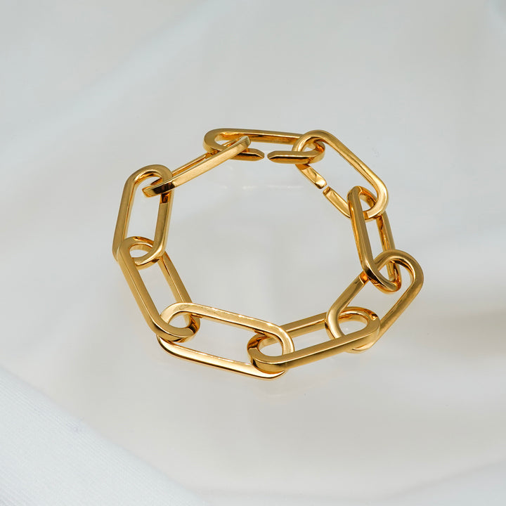 Gold Oval Chain Bracelet