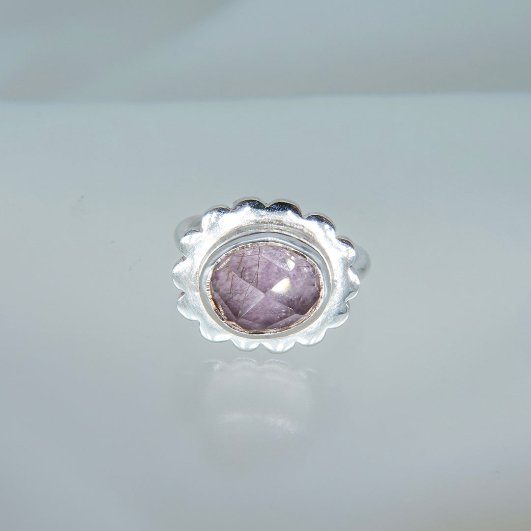 Flat flower ring- Rutile quartz x Tourmaline