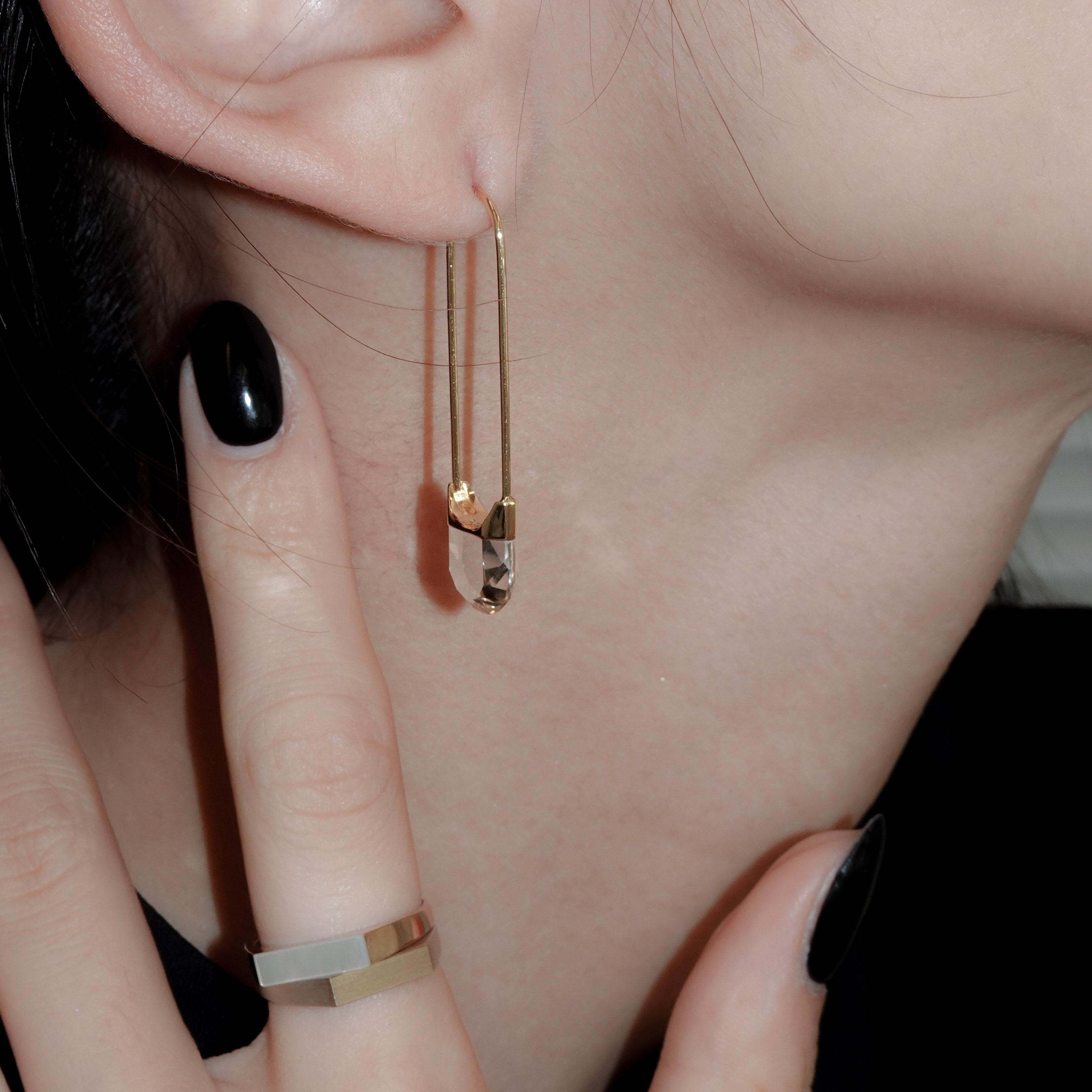 Drop Quartz Pierced Earring Oval – unigem