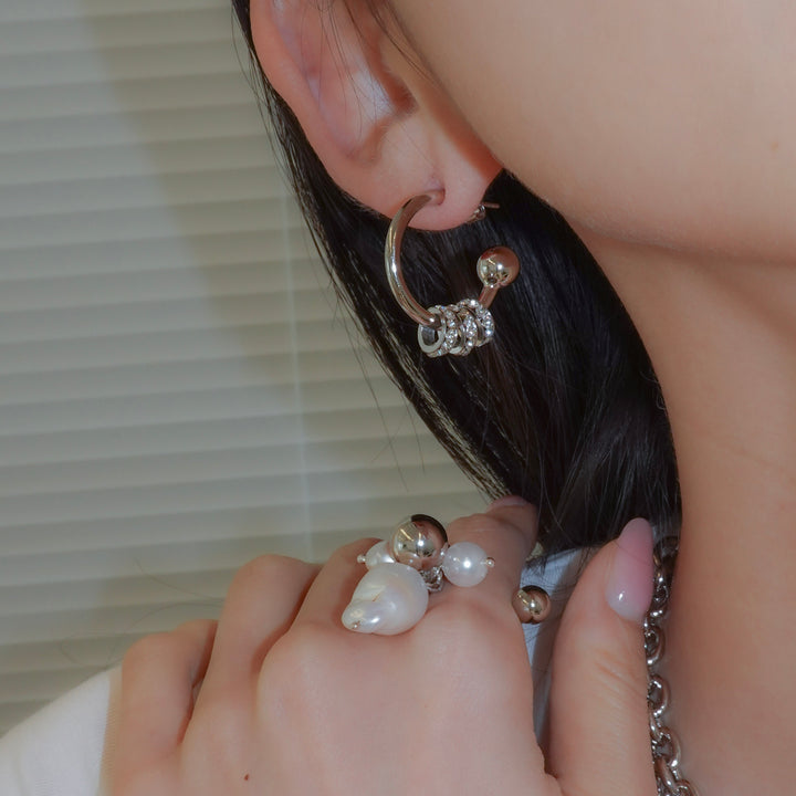 MOLLY EARRINGS