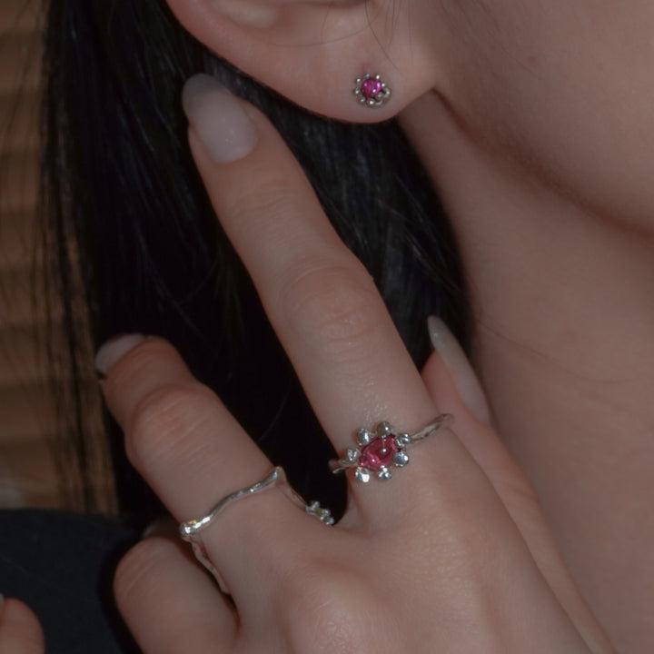 8 PLANETS Pierced Earring (PINK)