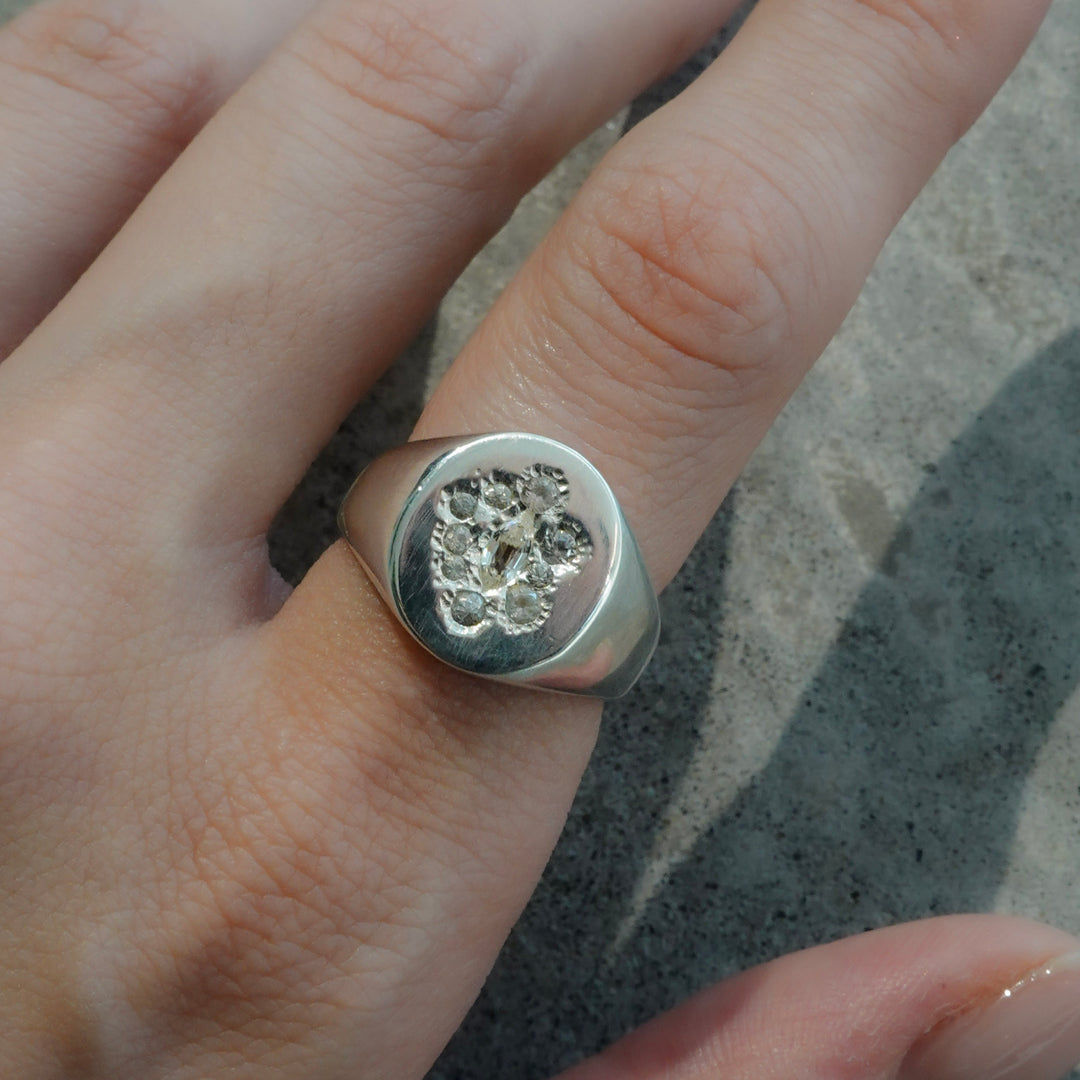 Sho Ring (White)