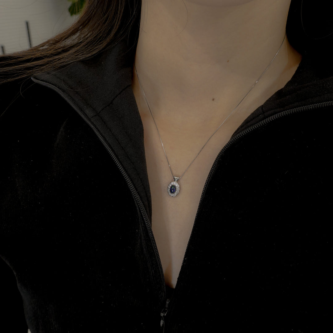amulet necklace (Pt900 x black opal)